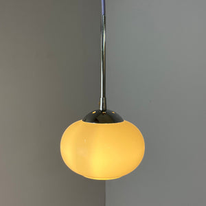 Hängelampe weiß Glas Chrom mit Stab