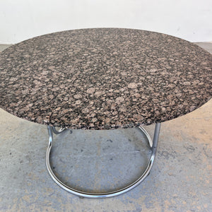Runder Esstisch Granit Chrom von Giotto Stoppino