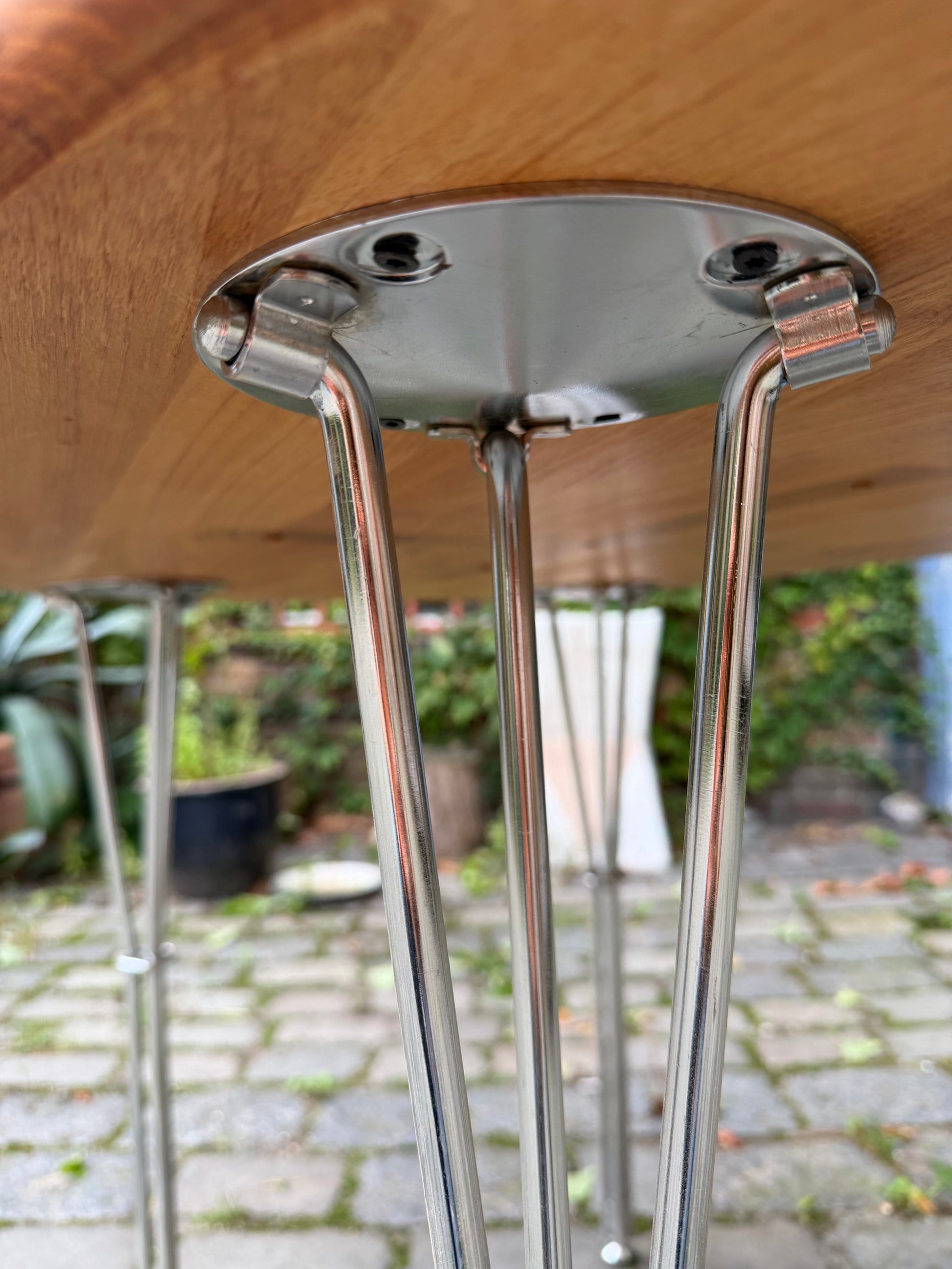 Esstisch Teak mit Hairpinlegs aus Dänemark
