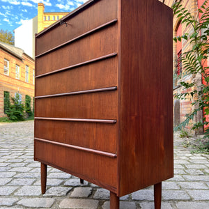 Kommode Teak mit Schloss aus Dänemark