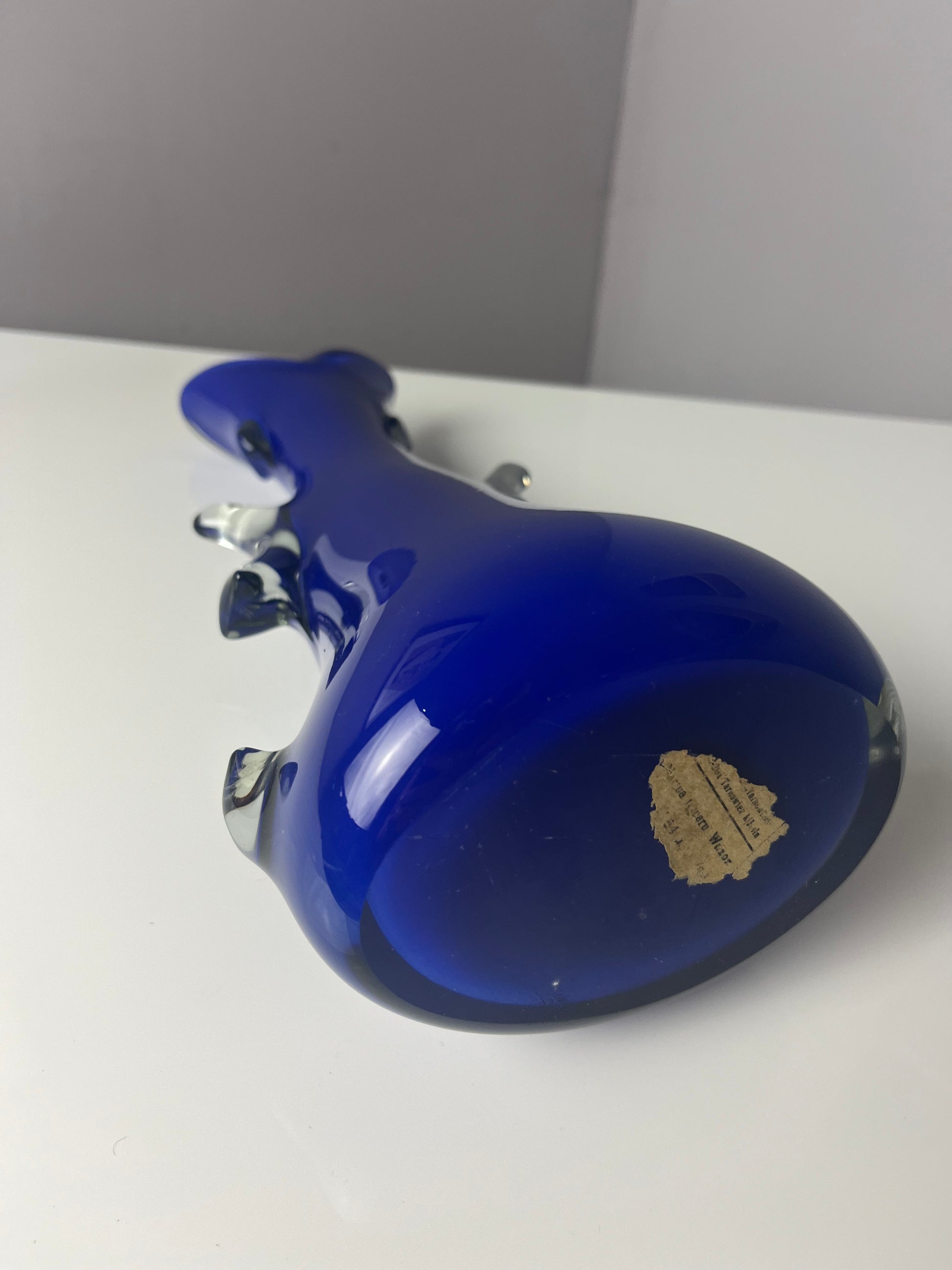 Vase Shark Fin blau Glas von HSG Tarnowiec