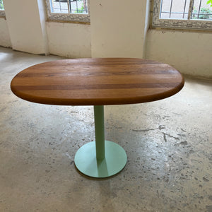 Ovaler Esstisch Teak mit neuem Tischgestell Glostrup