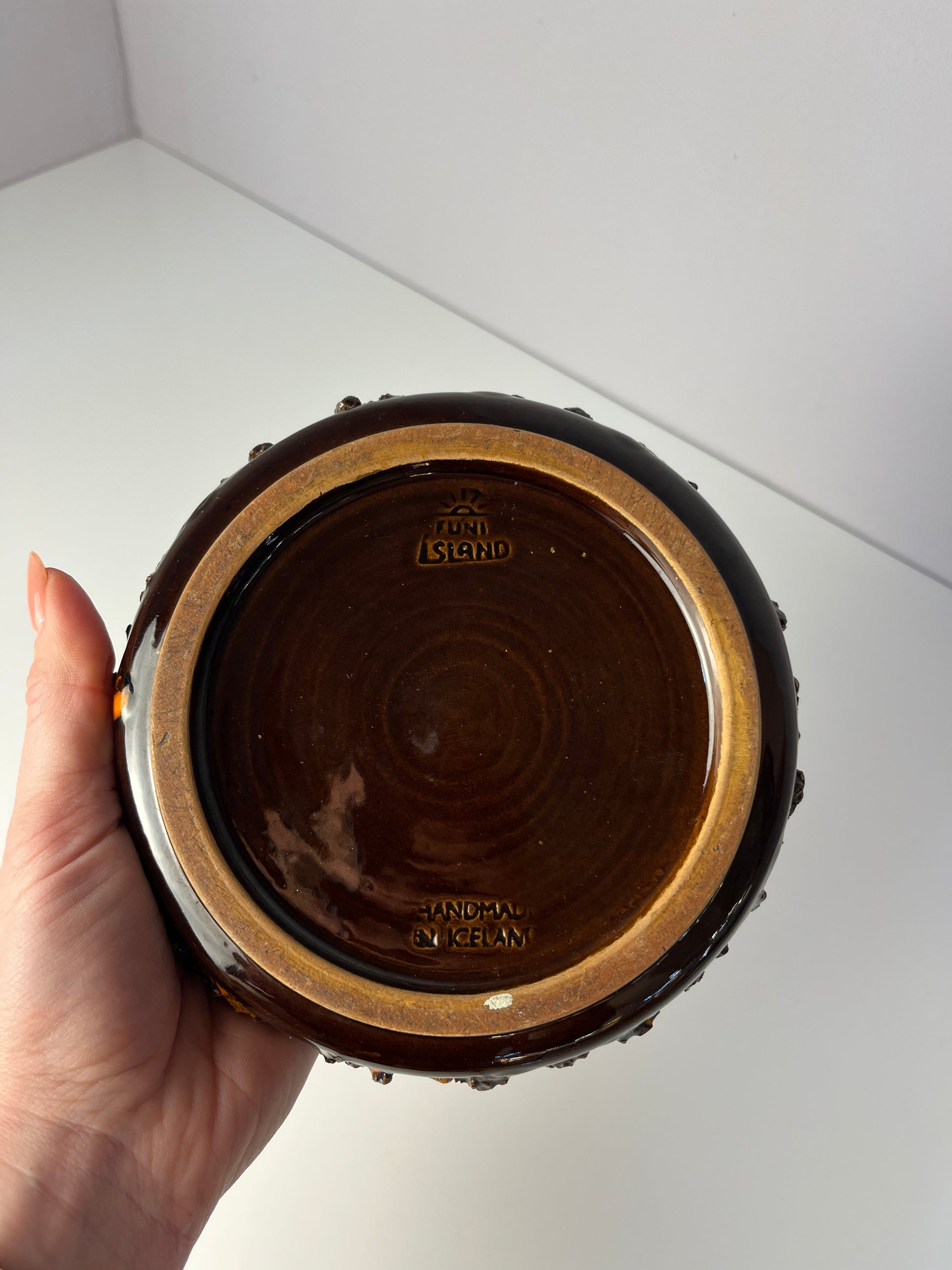 Aschenbecher Fat Lava orange braun von Funi Island - Handmade in Iceland