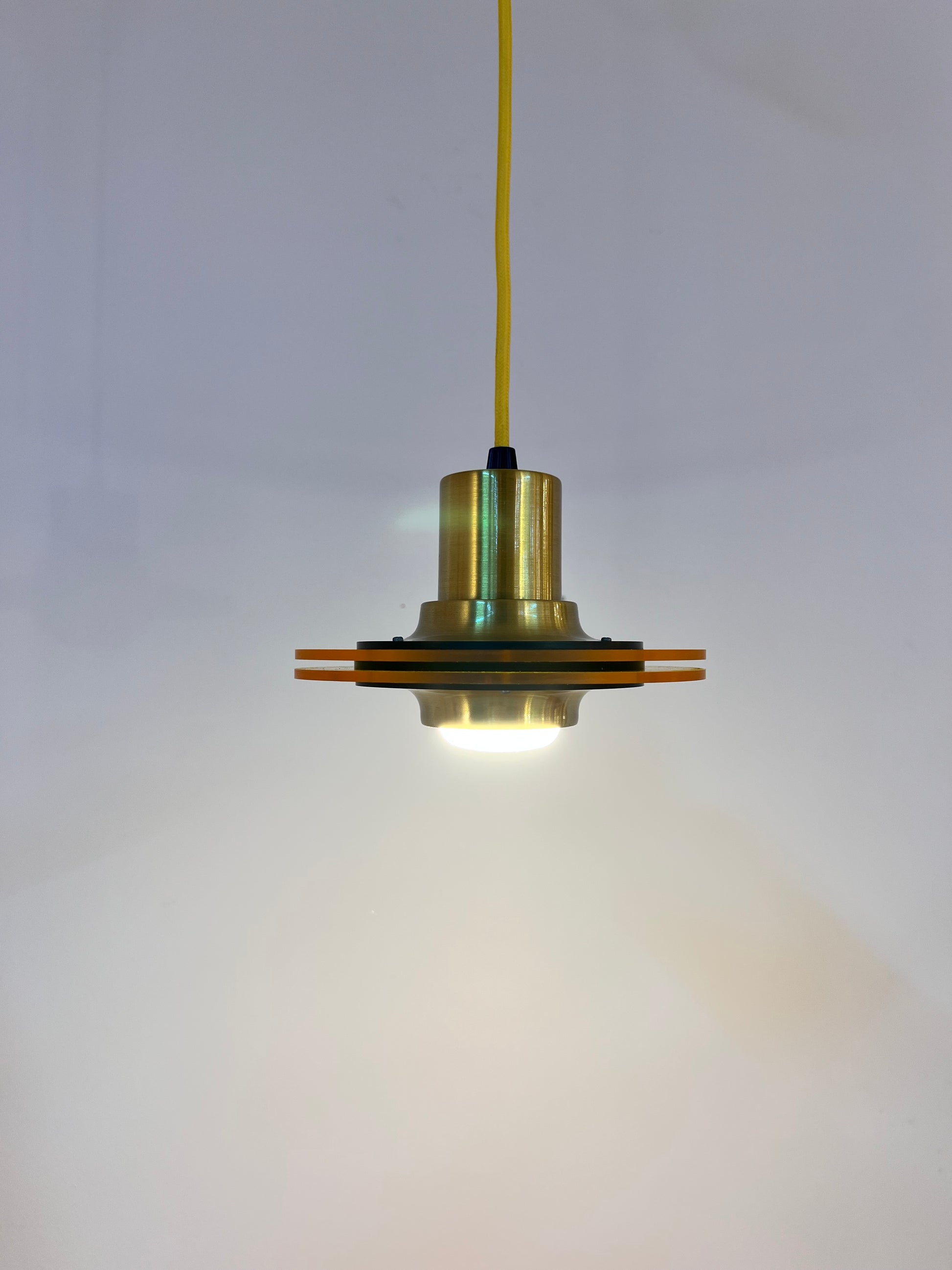 Lamellenlampe Messing Kunststoff Dänemark