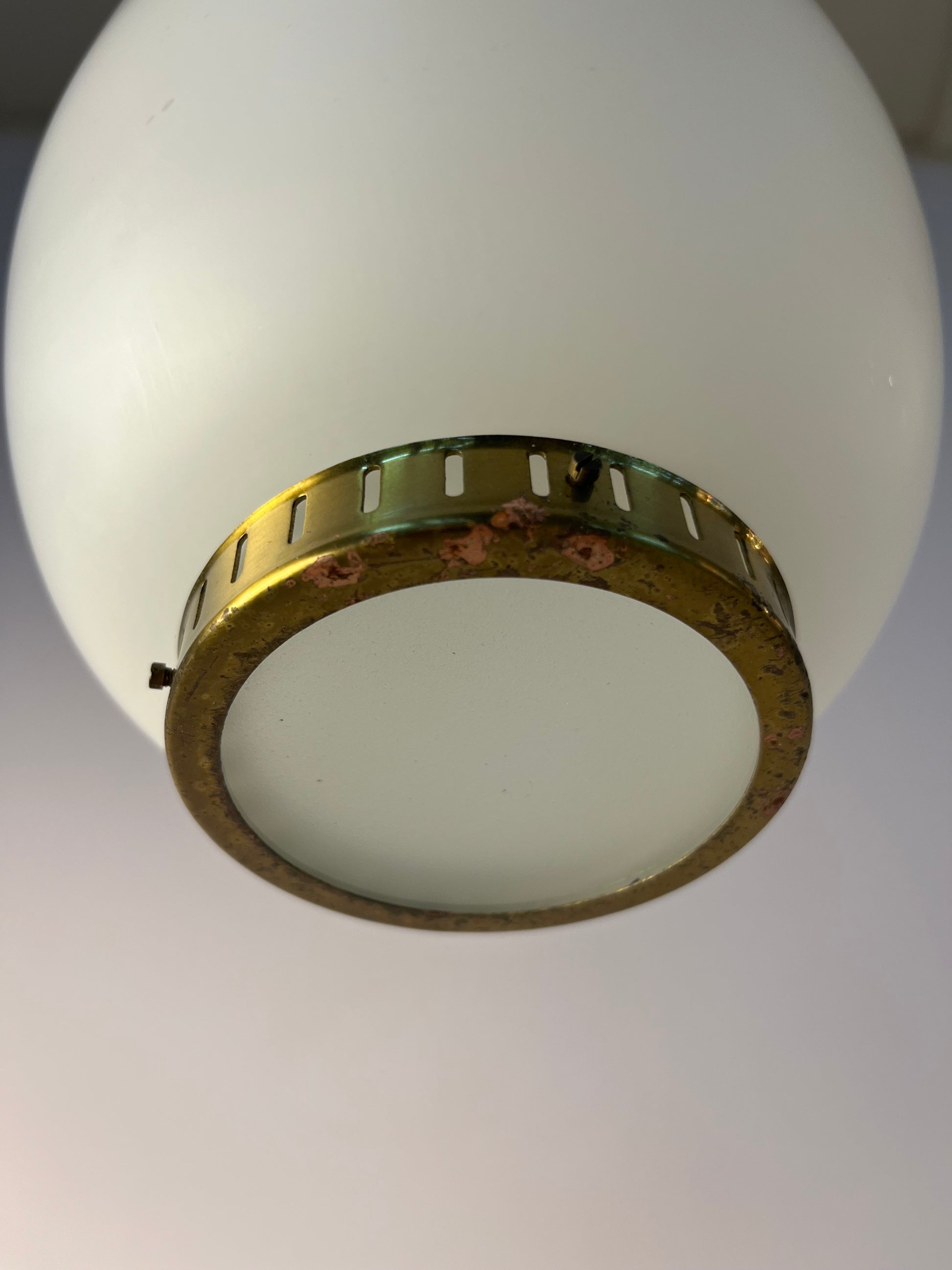 Hängelampe Kina Opalglas Messing von Bent Karlby für Lyfa