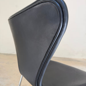 Polsterstuhl Serie 7 schwarz Echtleder von Arne Jacobsen für Fritz Hansen
