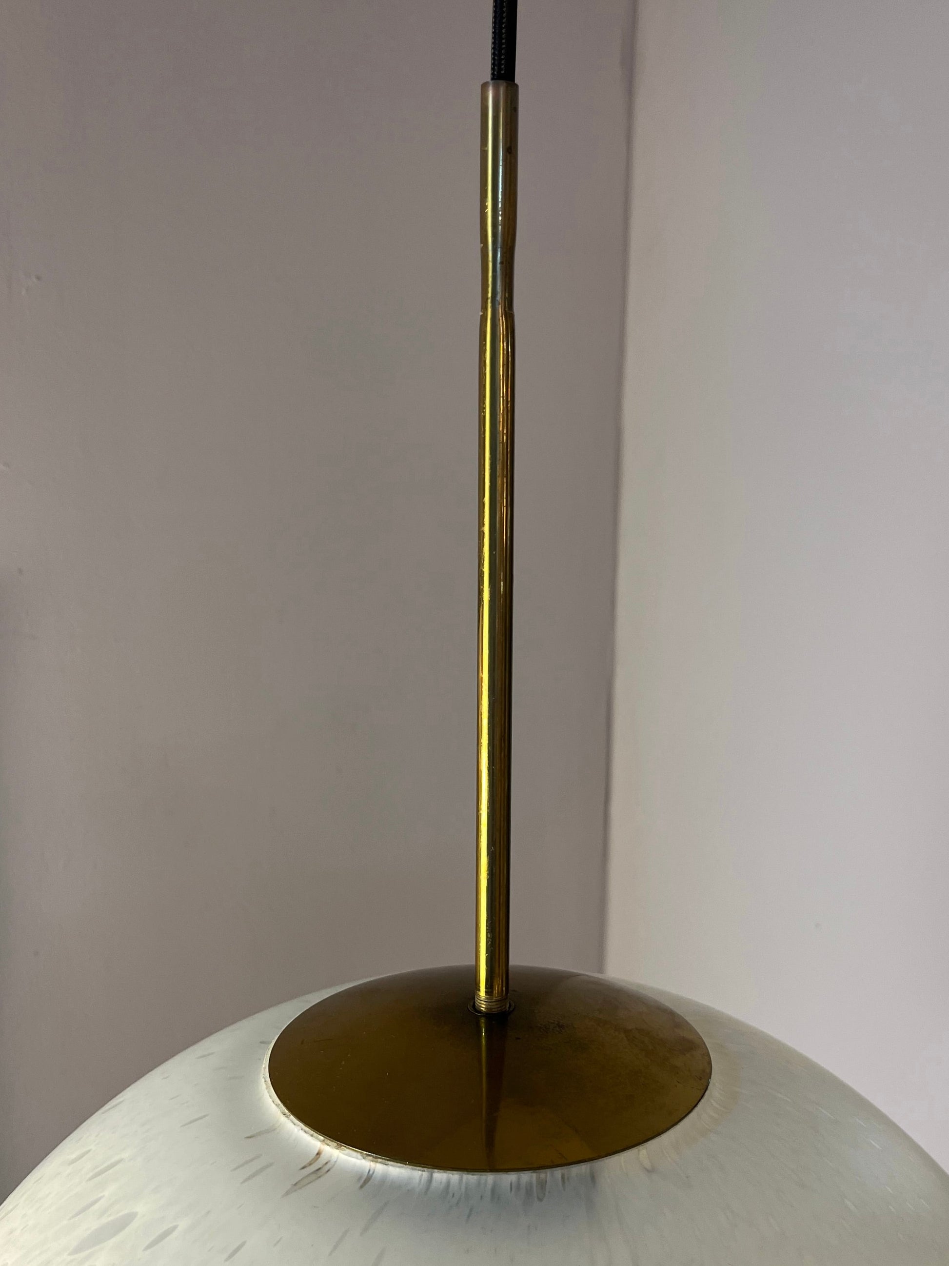 Kugellampe weiß Glas Messing von Peill & Putzler