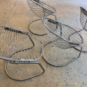 Freischwinger Modell Egg Chair mit Fell von Gastone Rinaldi