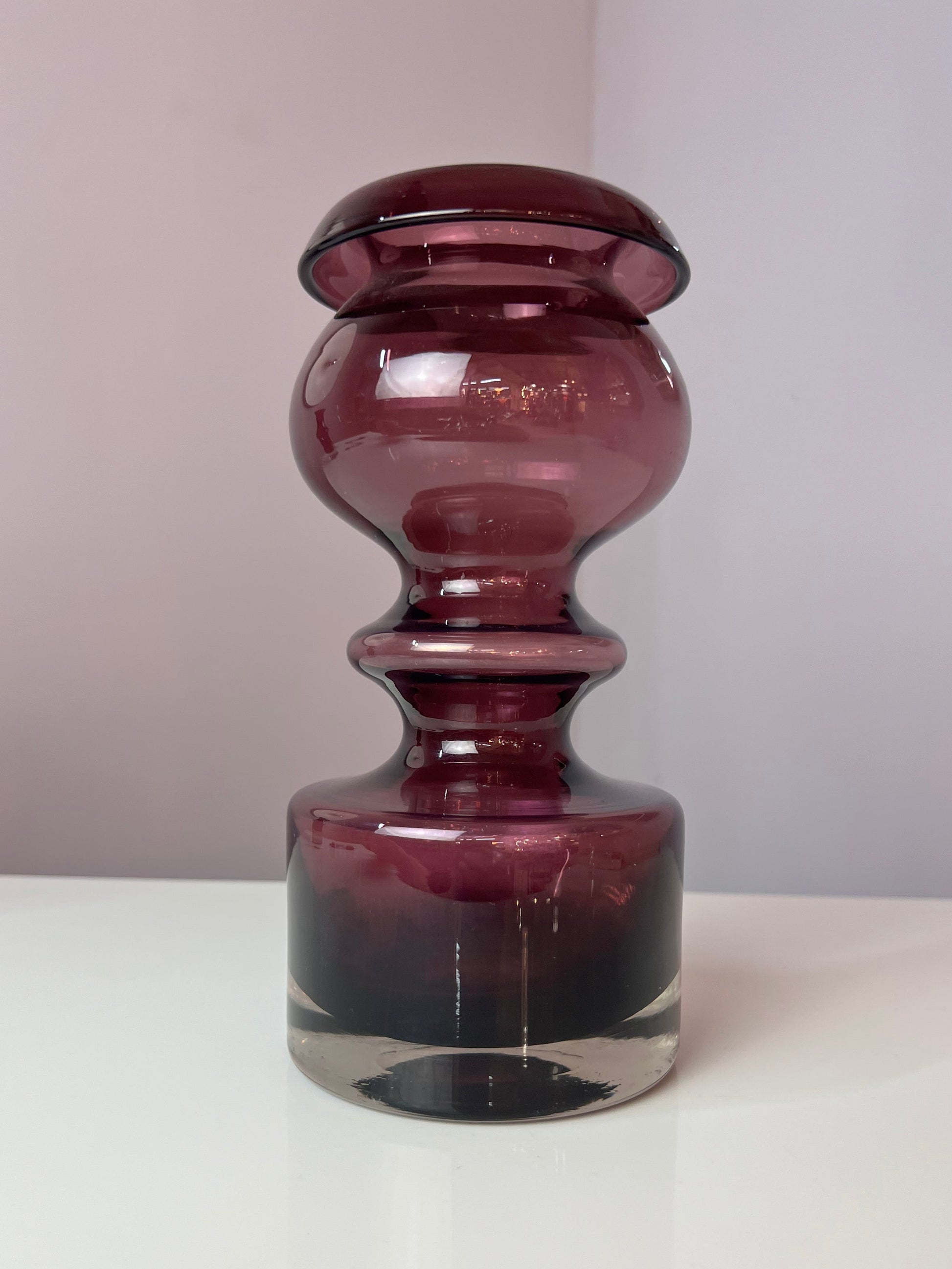 Antik Vase Pompadour weinrot von Nanny Still für Riihimäen Lasi