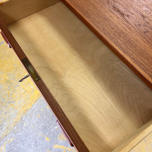 Kommode Teak mit Schloss aus Dänemark