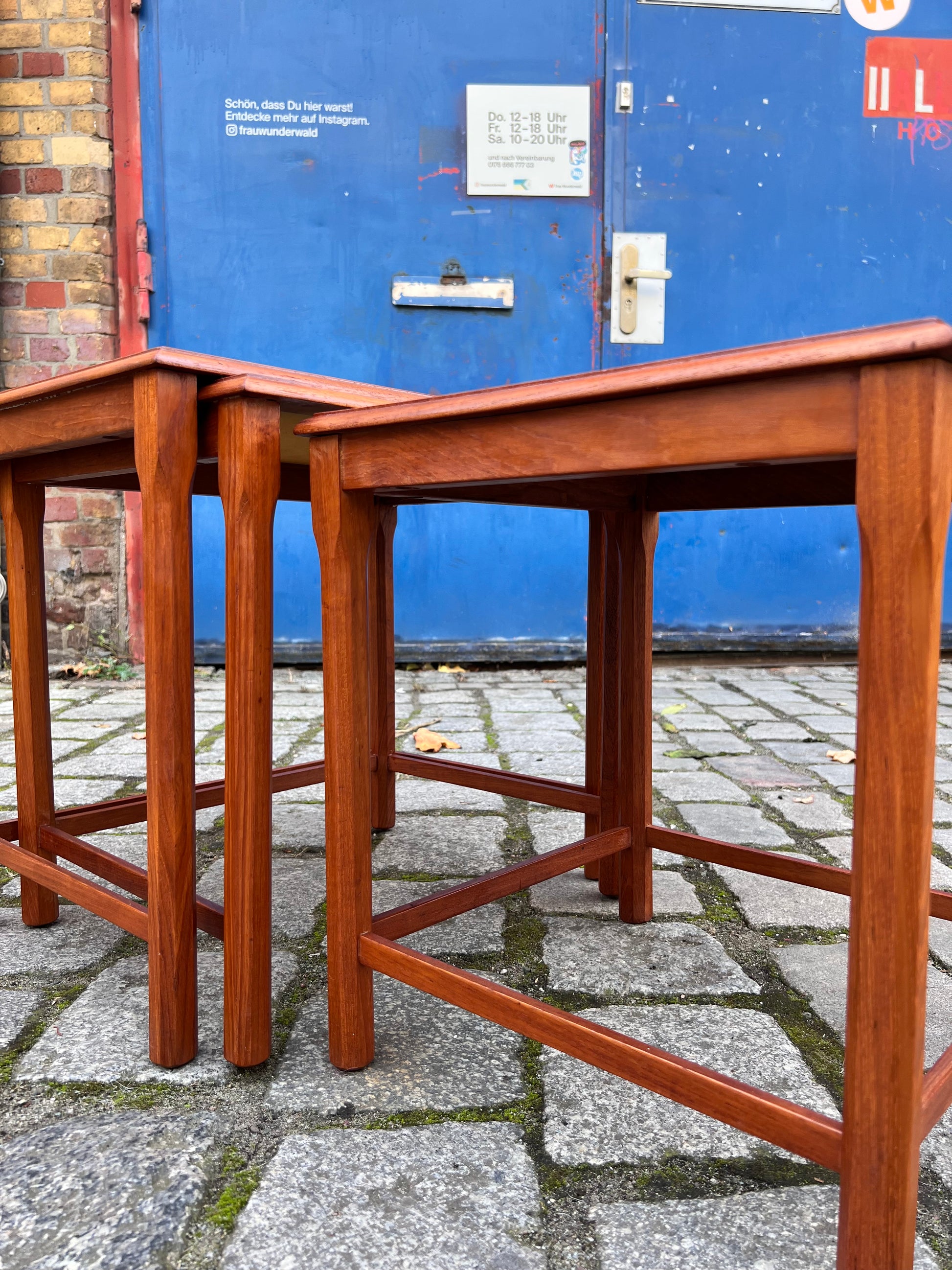 Satztische grau grün Fliesen Teak aus Dänemark