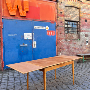 Ausziehbarer Esstisch Buche von Alma Tische