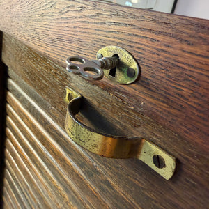 Rollladenschrank mit Messinggriff & Schloss von Soennecken