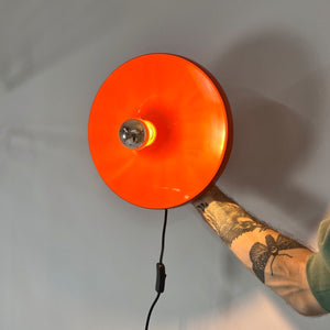 Wandlampe Diskus orange 33 cm von Charlotte Perriand für Honsel