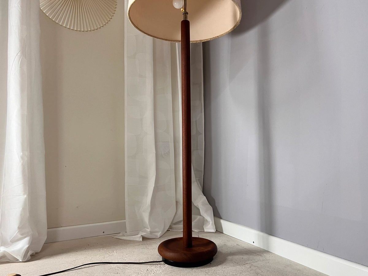 Stehlampe Teak Naturwolle von DOMUS