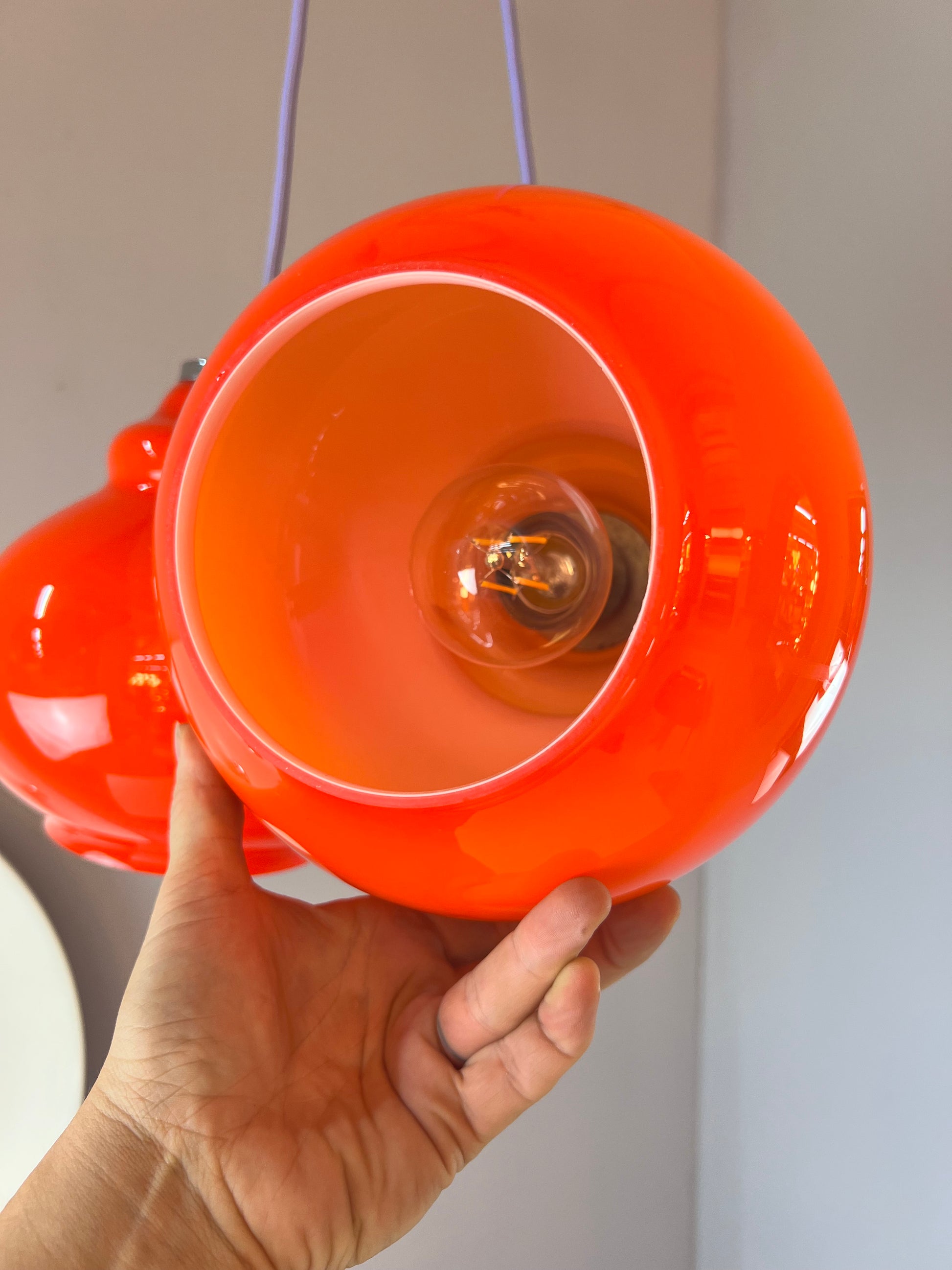 Hängelampe orange Glas aus Westddeutschland