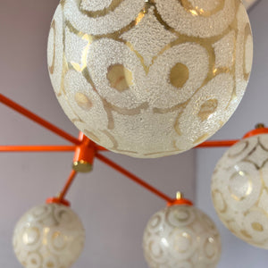Kronleuchter orange creme