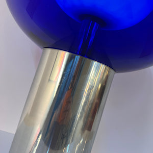 Tischlampe mit doppelwandigem Glasschirm königsblau von Doria