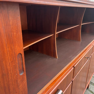 Highboard Teak mit Jalousietüren aus Dänemark