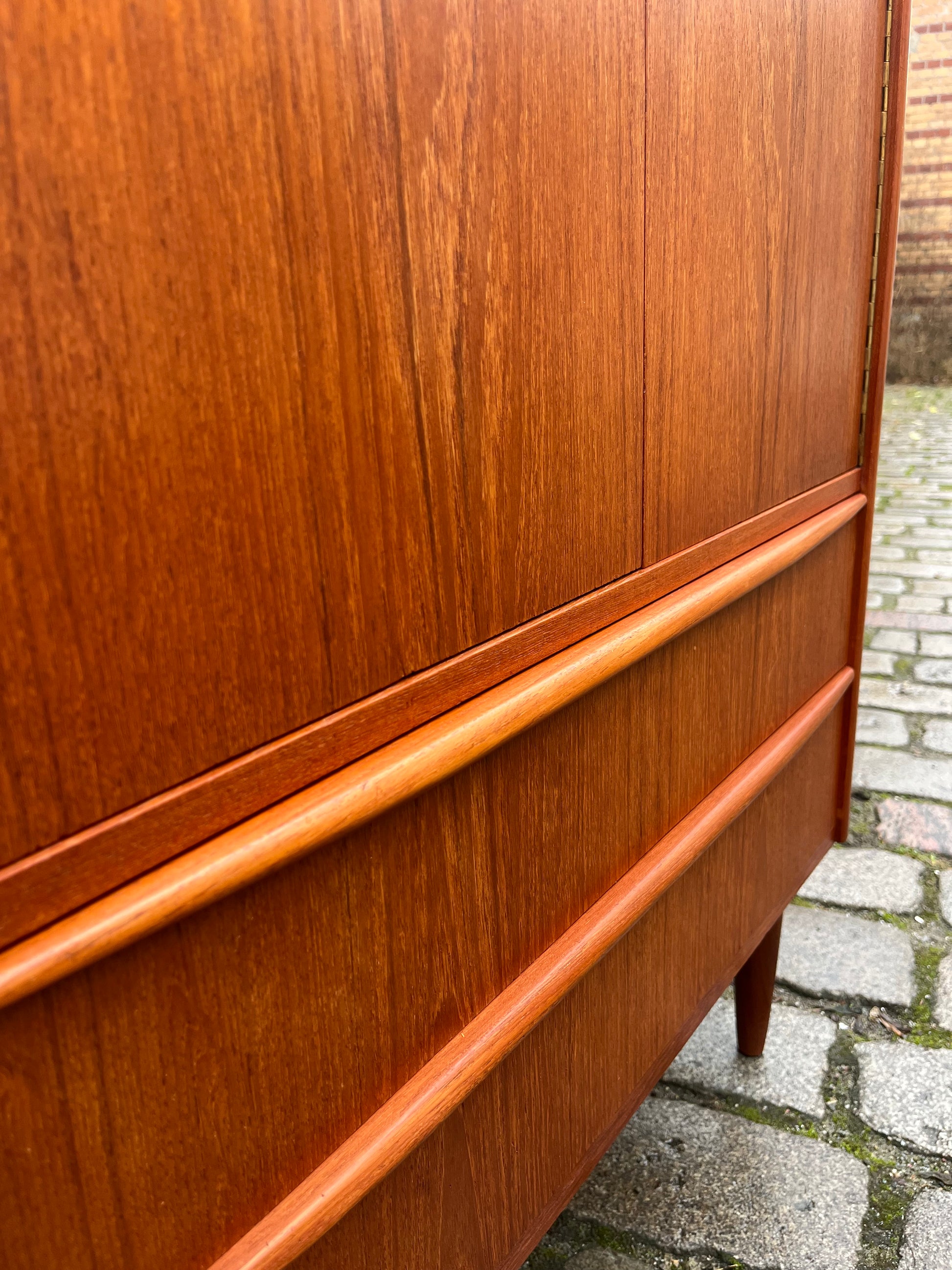 Kommodenschrank Teak mit Schloss aus Dänemark