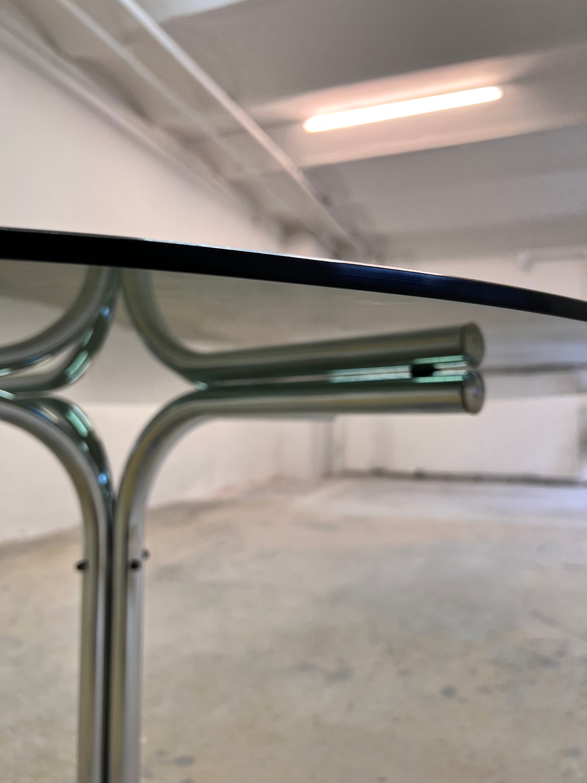 Runder Esstisch Rauchglas & Chrom