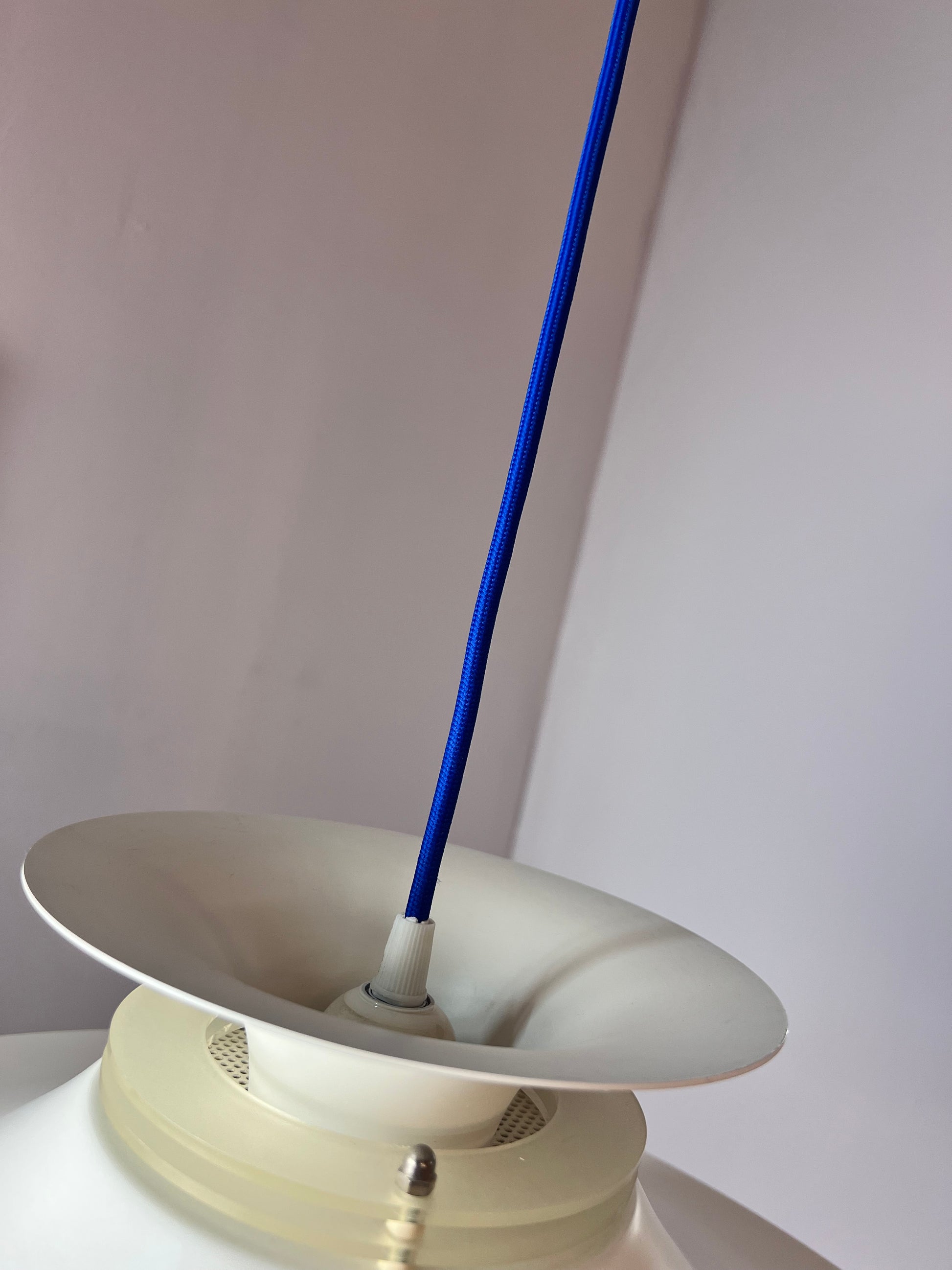 Lamellenlampe weiß von Jeka