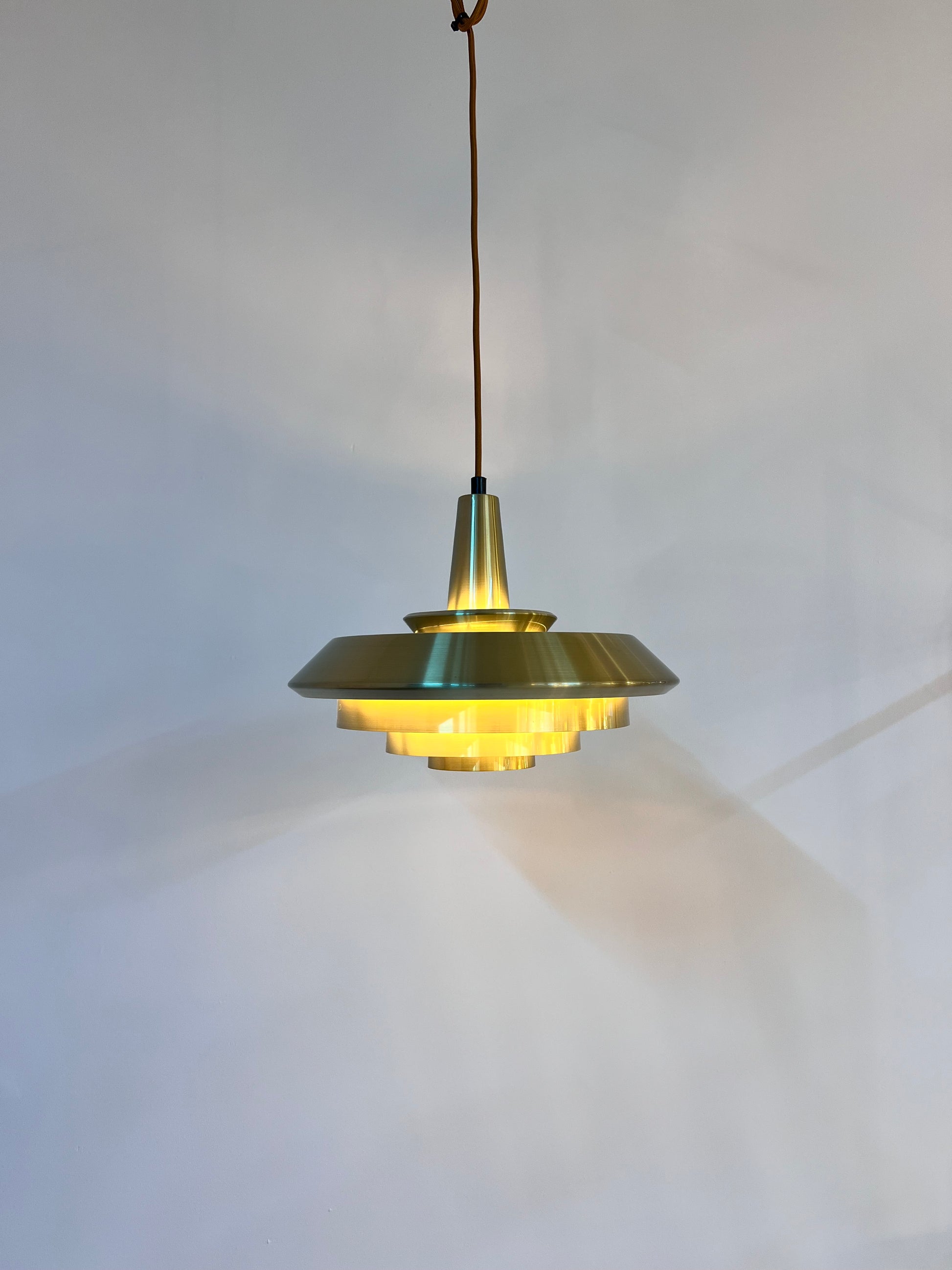 Lamellenlampe gold aus Dänemark