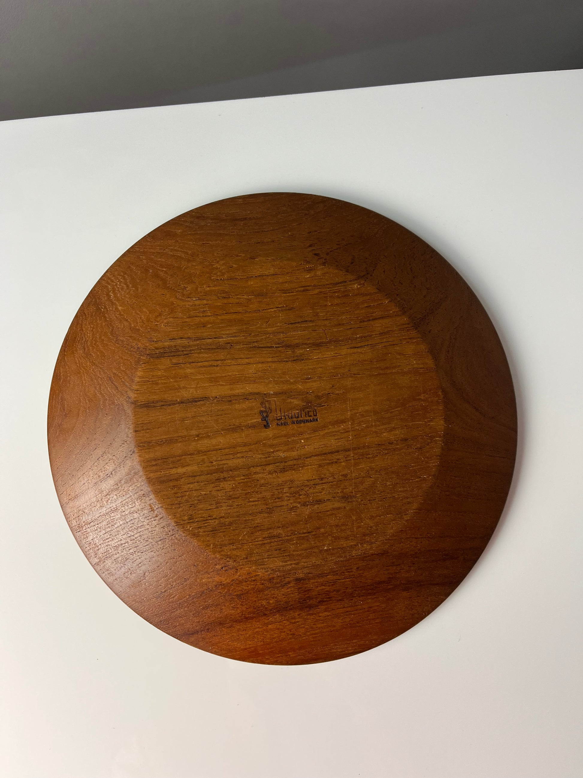 Käseglocke und Teakbrett aus Dänemark