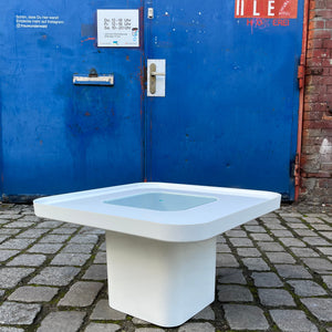 Couchtisch weiß Kunstoff Glas von Peter Ghyczy