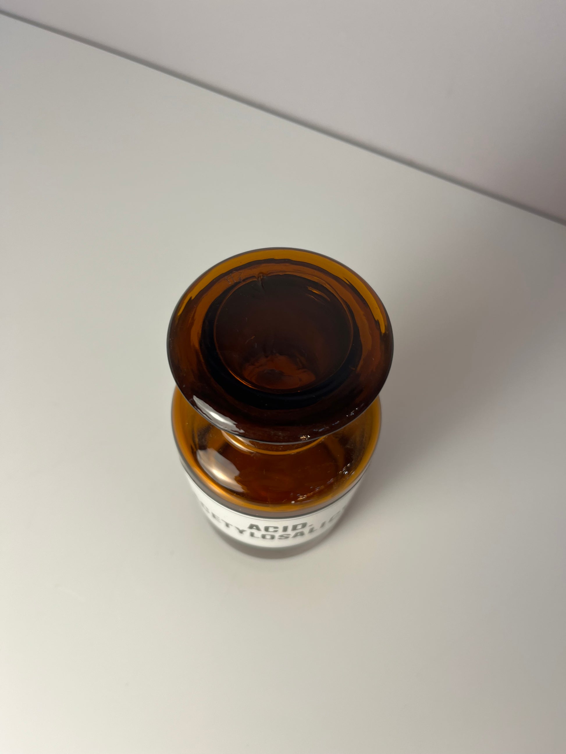 Apothekerglas Acid. Acetylosalicyl braun