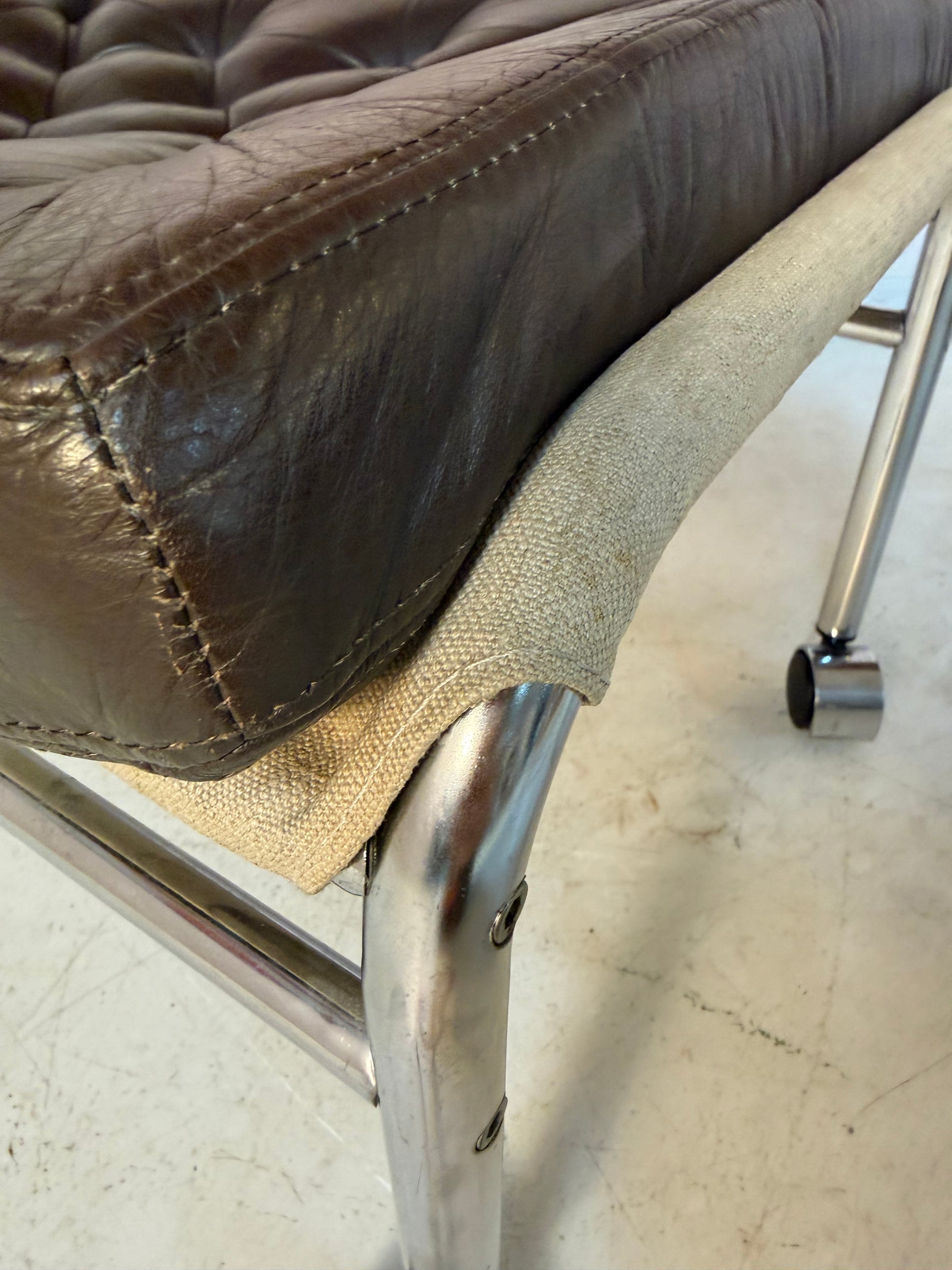 Hocker Modell Bore dunkelbraun Chrom von Noboru Nakamura für IKEA