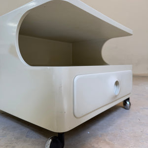 Nachtschrank / Beistelltisch weiß auf Rollen von OPAL Möbel