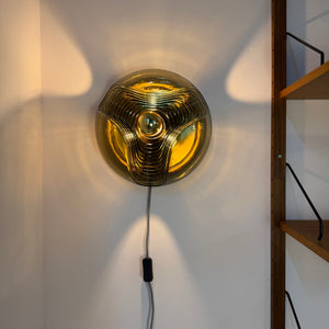 Große Wandlampe Futura Rauchglas Messing von Koch & Lowy für Peill & Putzler