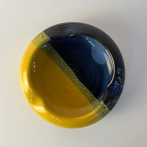 Aschenbecher gelb blau aus Dänemark