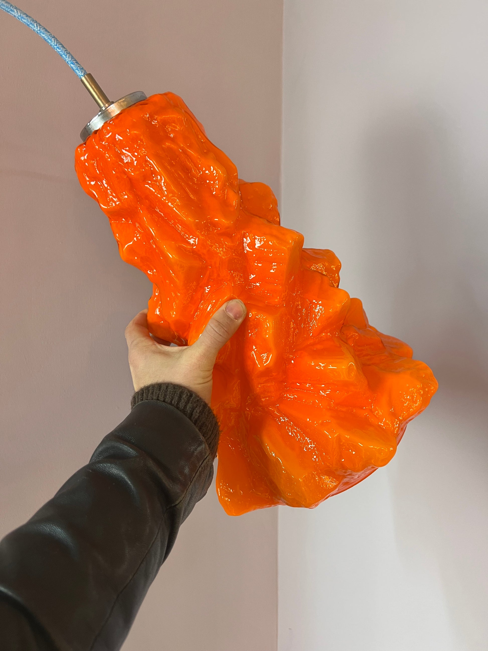 Hängelampe „Alaska“ groß orange von Peill & Putzler