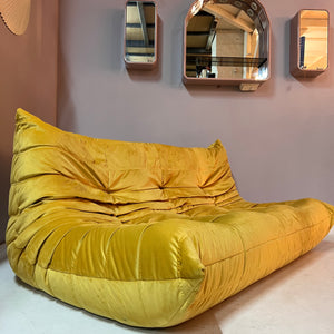 Dreisitzer Sofa 