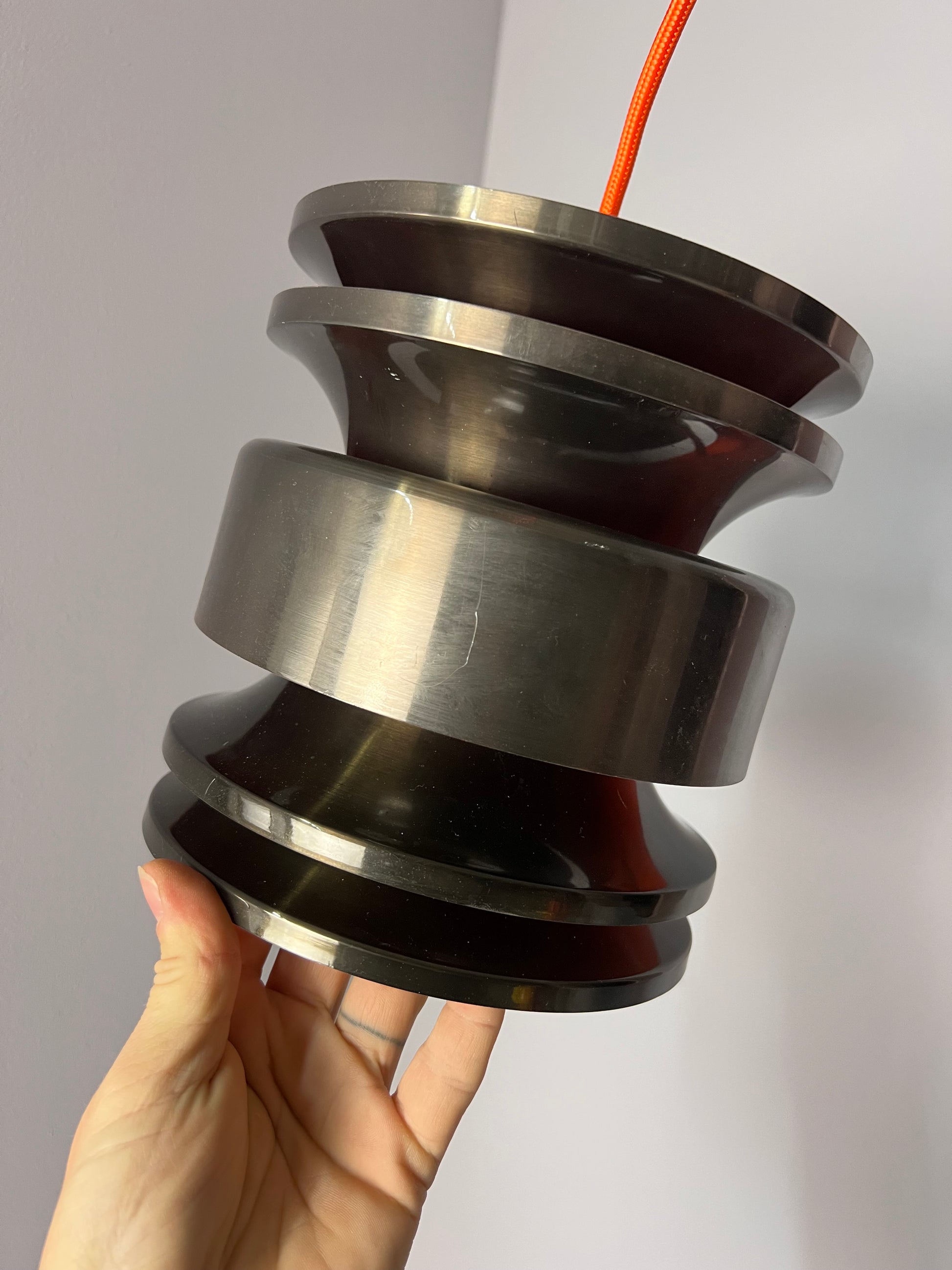 Hängelampe anthrazit orange von Carl Thore