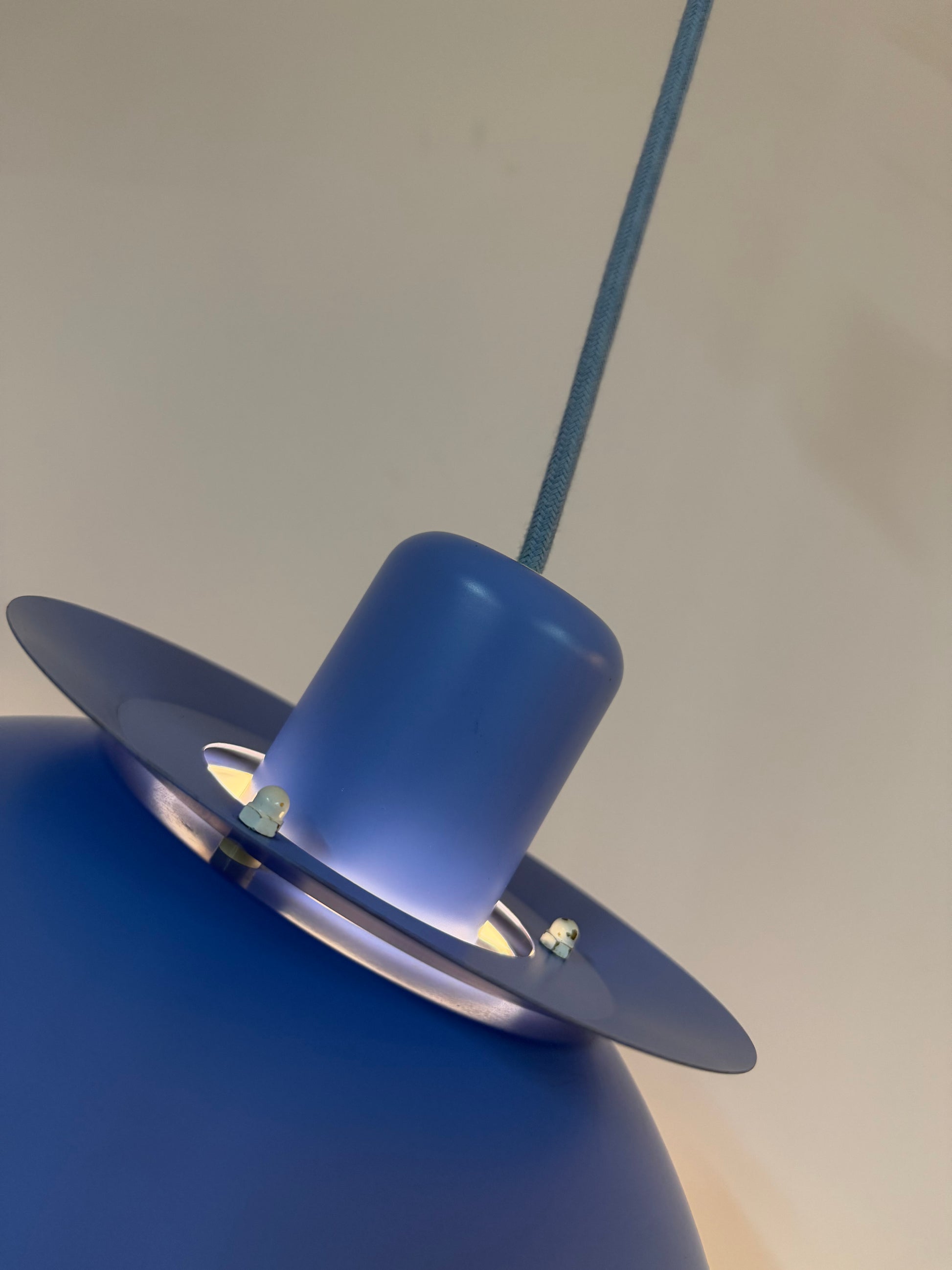 Lamellenlampe Typ 776 hellblau von Horn