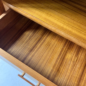 Schrank mit innenliegenden Schubladen Teak aus Dänemark