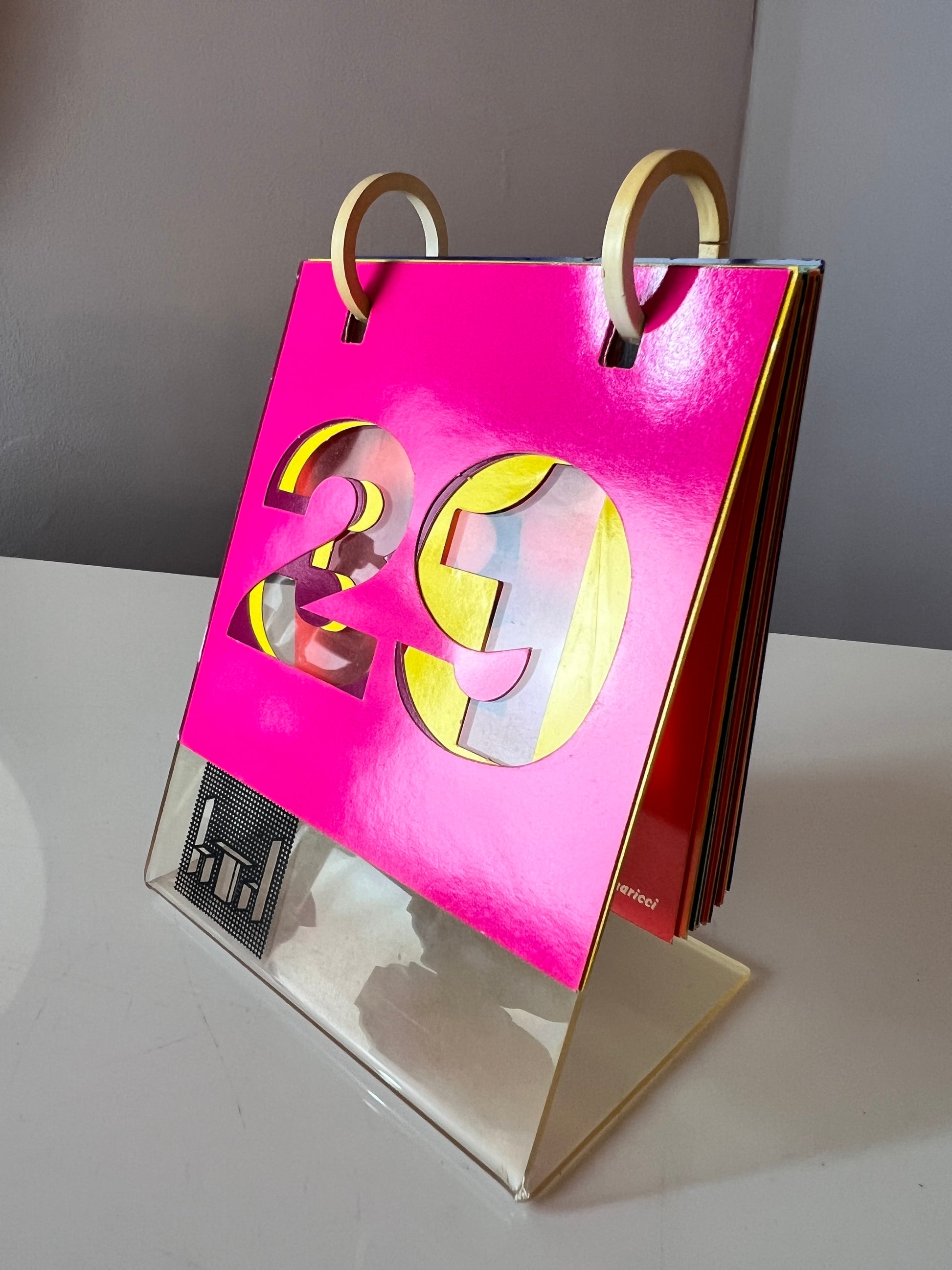 Tischkalender Optical von Romeo Guaricci