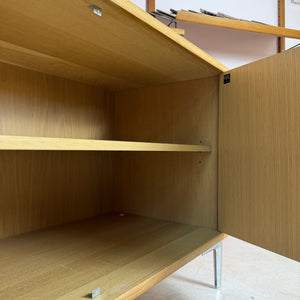 Schrank Eiche mit neuen Chromfüßen von WK Möbel