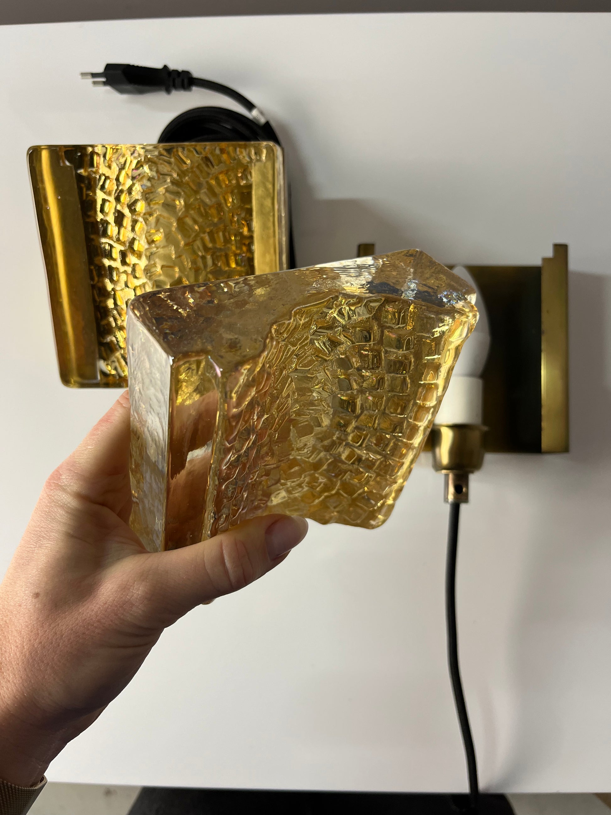 Set: 2x Wandlampe Kalmarlampet 17205 gold Messing Glas von Vitrika