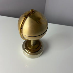 Zigarettenspender Globus mit Spieluhr