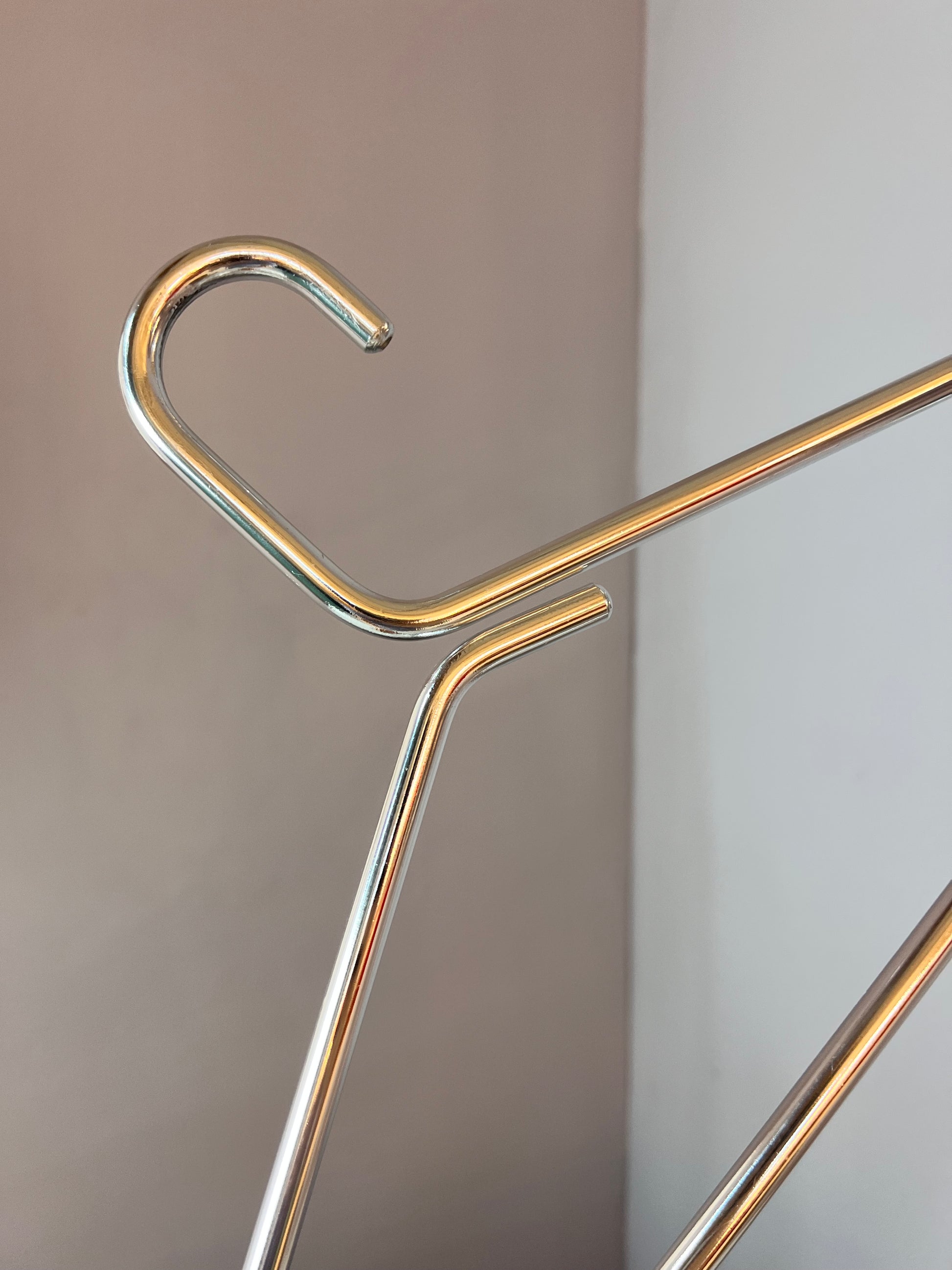 Set: 5x Kleiderbügel Metall 80er