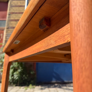 Ausziehbarer Esstisch Teak von Henning Kjærnulf