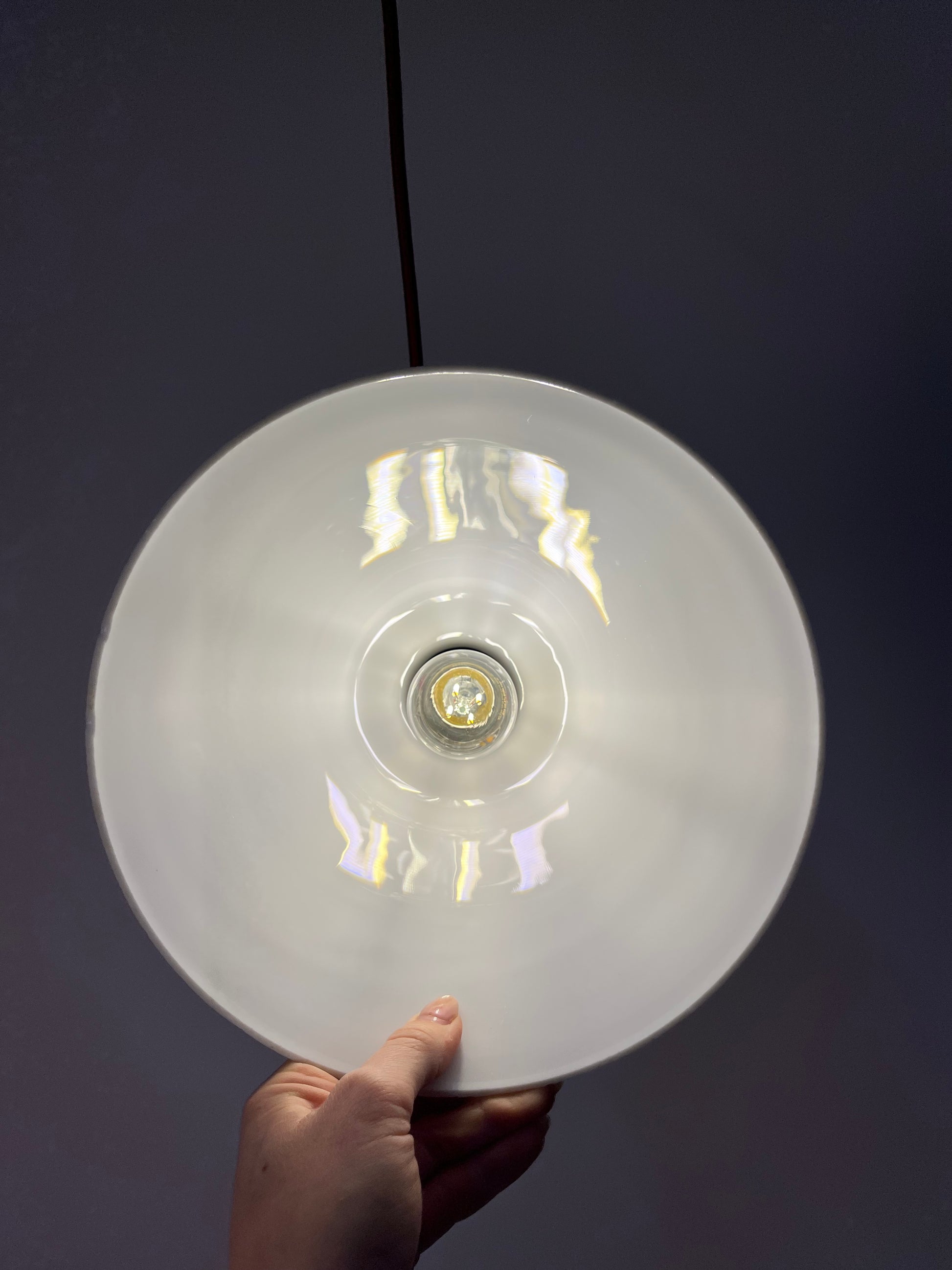 Hängelampe Opalglas Messing