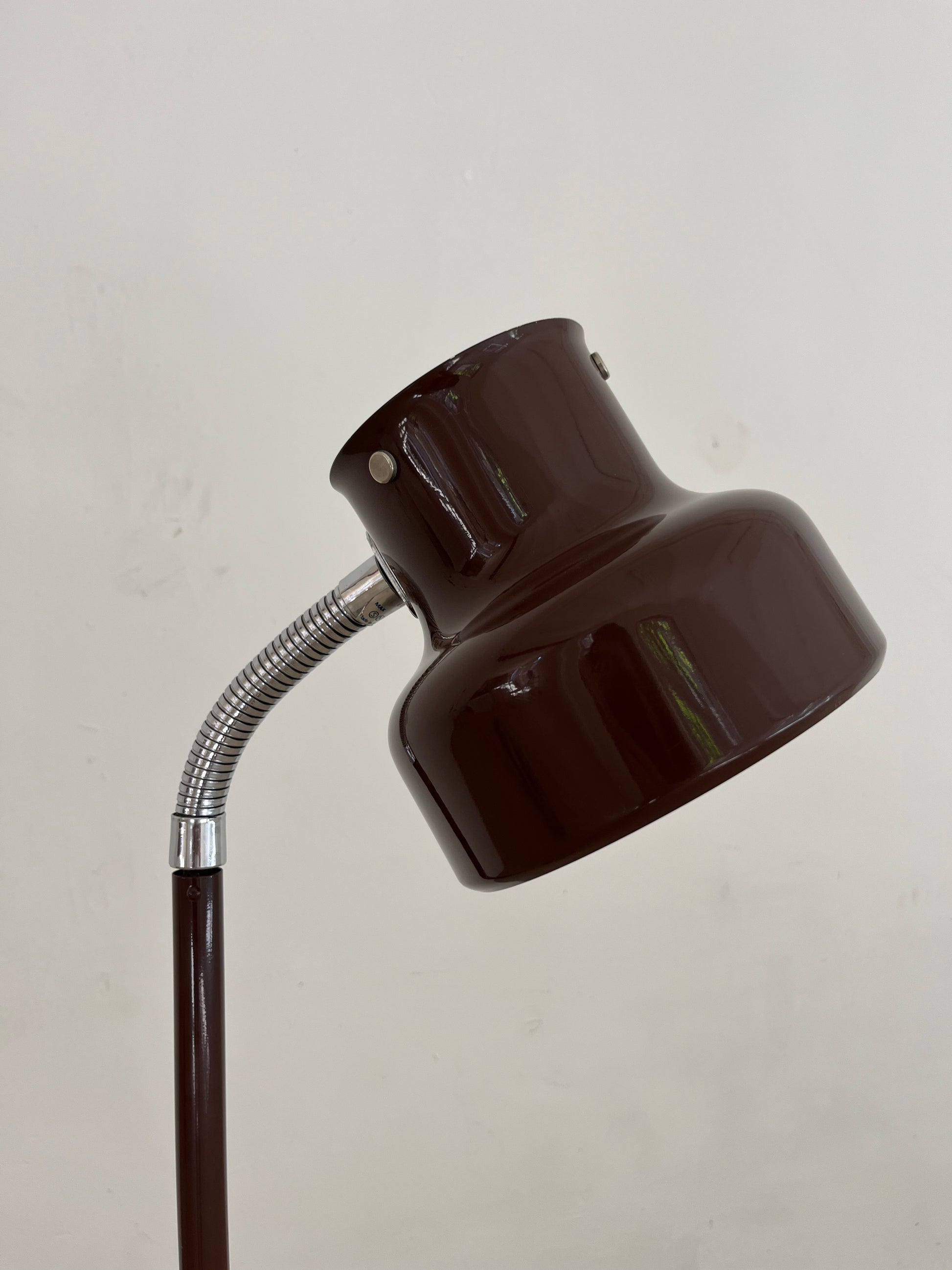 Stehlampe Bumling braun von Anders Pehrson für Ateljé Lyktan