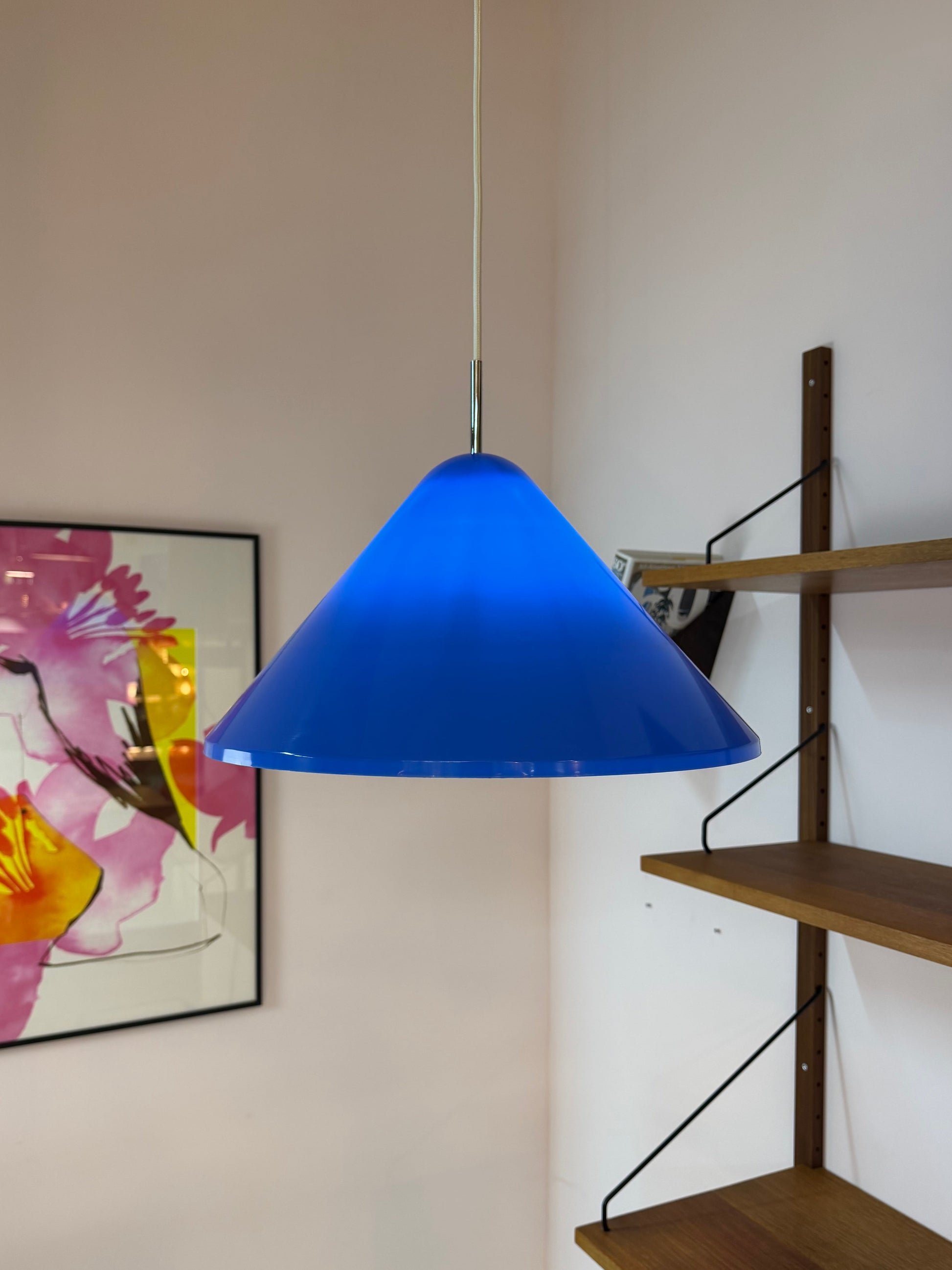 Hängelampe Modell Apollo blau Kunststoff von Nordisk Solar