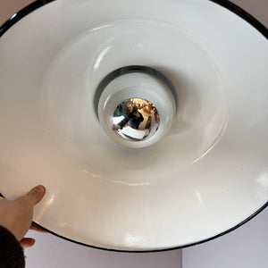 Hängelampe schwarz Emaille aus Dänemark