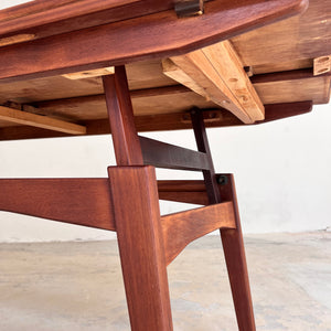 Höhenverstellbarer Couchtisch Teak mit Auszügen aus Dänemark